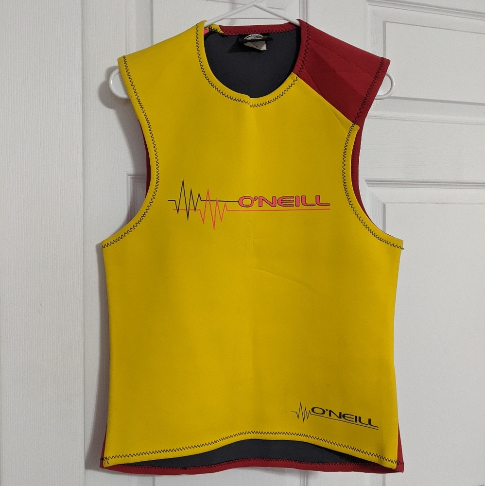 🎈#76 O'Neill Yellow and Red Womens Wet Suit Vest. Size: XL